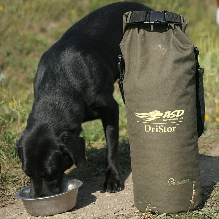 Avery DriStor Weekender 20 lb. Dog Food Bag