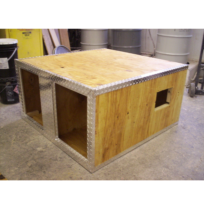 Plywood Makeshift Dog Crate Plywood Wooden Dog Box For Truck Dog