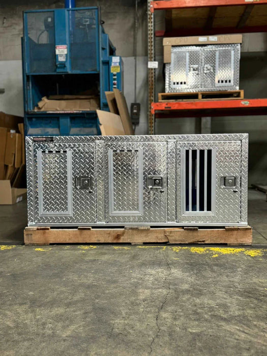 Owens Dog Box 55114L – Hunter Series Tall Trailer Triple Compartment