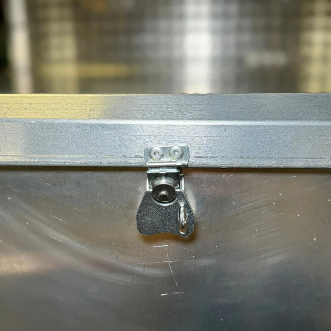 Owens Dog Box Professional K9 Series 55600 latch