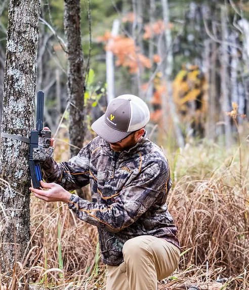 yellowstone.ai trail camera with lithium rechargeable battery