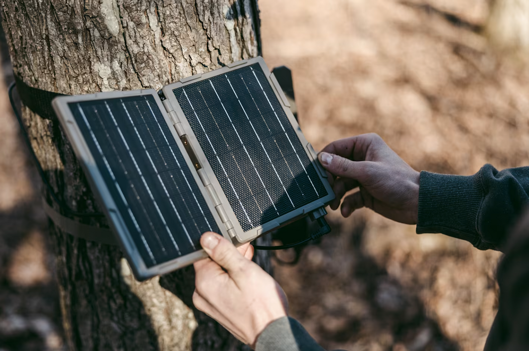 Tactacam Reveal PRO 3.0 Trail Camera with Folding Solar Panel, HEU 32GB SD Card, Reader with Case & Cleaning Cloth – HuntEmUp Solar Bundle